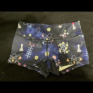 Feedmefightme women’s Shorts
